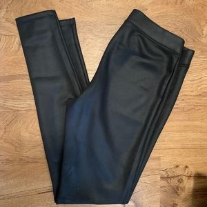 Express scuba leggings